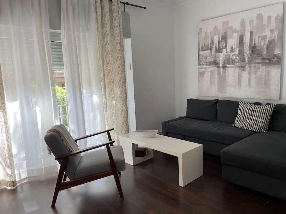 Apartment Cozy And Barcelona
